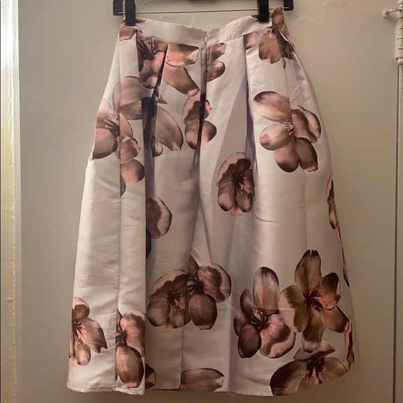 Akira floral skirt - Picture 5 of 5